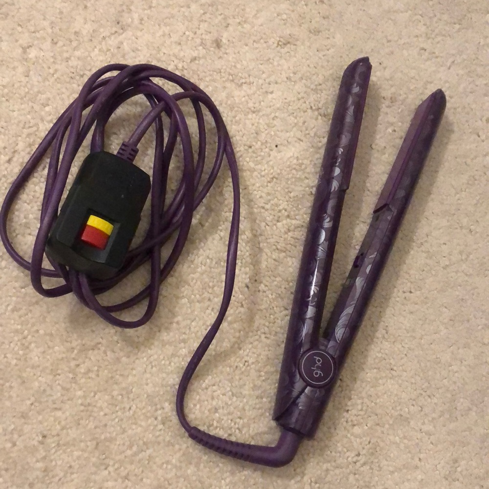 GHD FLATIRON